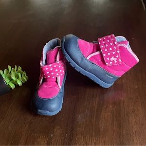 See Karma Run Grey Boots With White Hearts Size 9